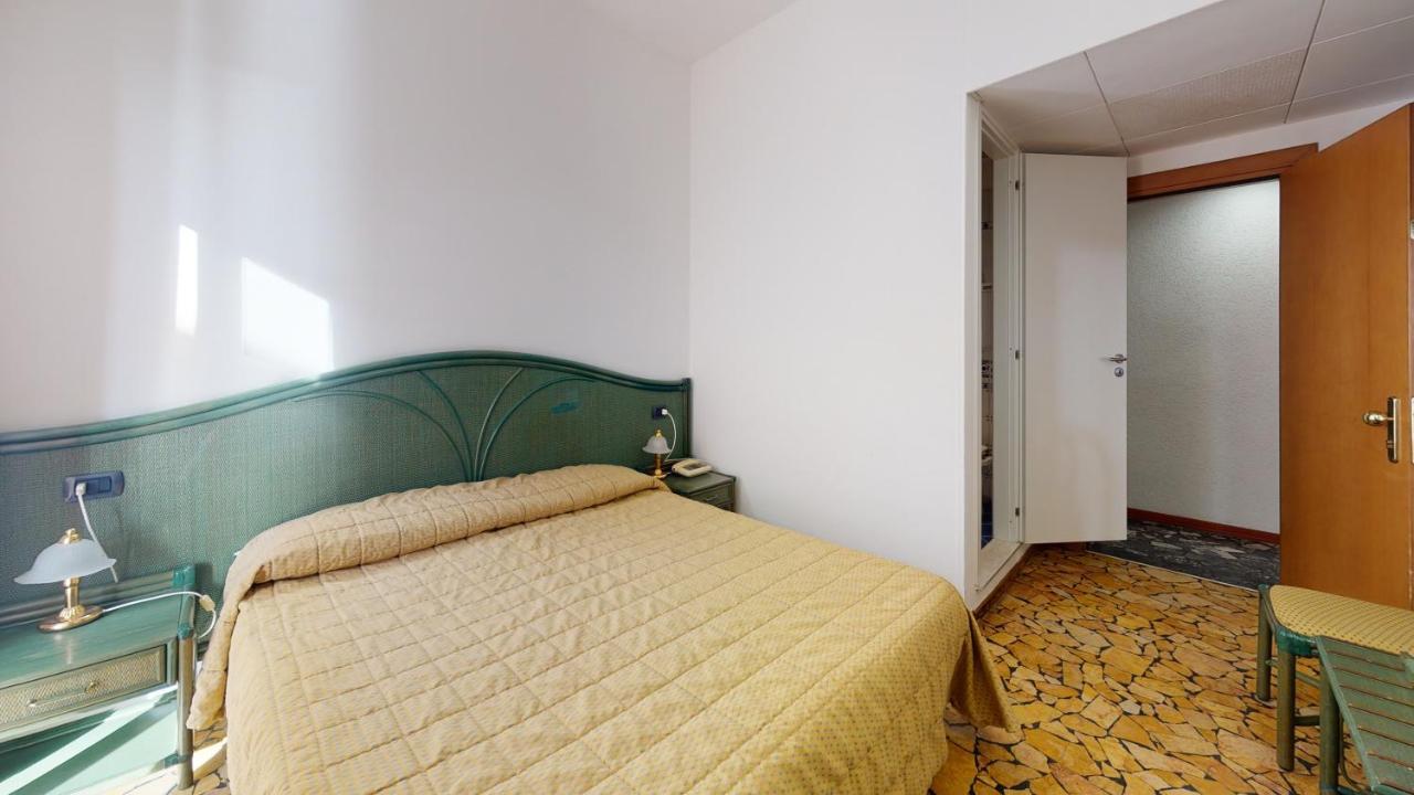 Hotel Zunino Spotorno Esterno foto