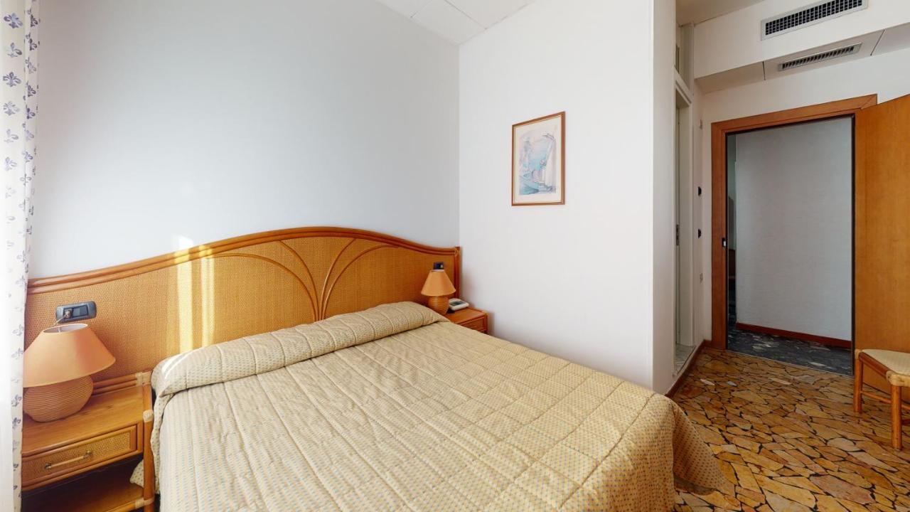 Hotel Zunino Spotorno Esterno foto