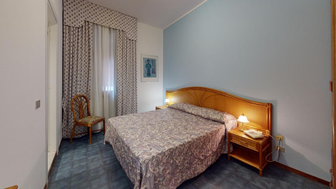 Hotel Zunino Spotorno Esterno foto