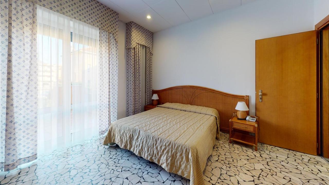 Hotel Zunino Spotorno Esterno foto